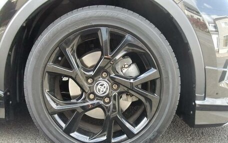 Toyota C-HR I рестайлинг, 2022 год, 1 950 000 рублей, 18 фотография