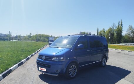 Volkswagen Multivan T5, 2011 год, 2 000 000 рублей, 2 фотография