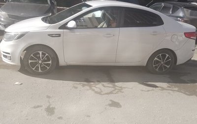 KIA Rio III рестайлинг, 2015 год, 530 000 рублей, 1 фотография