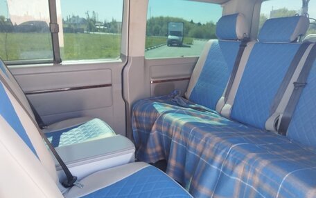 Volkswagen Multivan T5, 2011 год, 2 000 000 рублей, 9 фотография