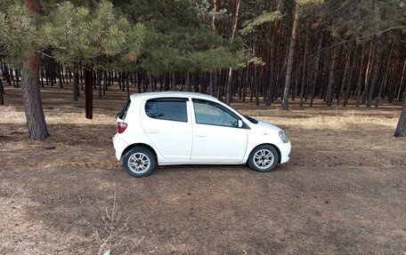 Toyota Vitz, 2000 год, 340 000 рублей, 2 фотография