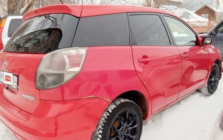 Toyota Matrix, 2004 год, 470 000 рублей, 3 фотография