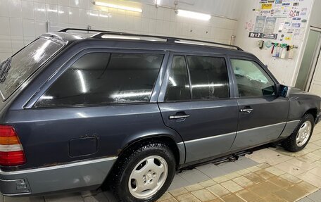 Mercedes-Benz E-Класс, 1993 год, 350 000 рублей, 3 фотография