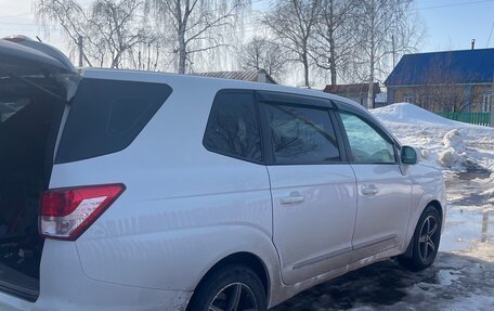 SsangYong Stavic, 2013 год, 1 300 000 рублей, 2 фотография