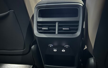 Volvo XC70, 2025 год, 9 800 000 рублей, 15 фотография