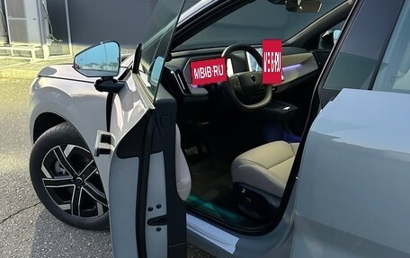 Volvo XC70, 2025 год, 9 800 000 рублей, 5 фотография