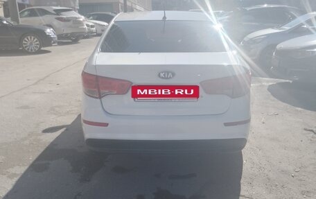 KIA Rio III рестайлинг, 2015 год, 530 000 рублей, 3 фотография