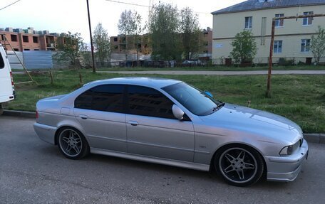BMW 5 серия, 2002 год, 830 000 рублей, 21 фотография