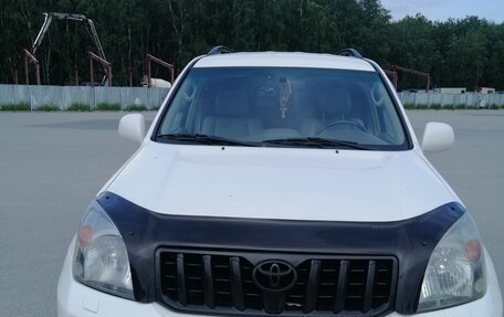 Toyota Land Cruiser Prado 120 рестайлинг, 2007 год, 2 200 000 рублей, 10 фотография