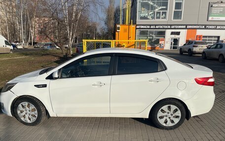 KIA Rio III рестайлинг, 2014 год, 610 000 рублей, 2 фотография