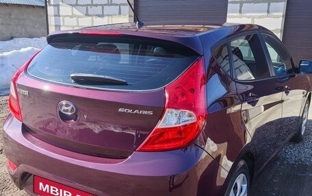 Hyundai Solaris II рестайлинг, 2011 год, 655 000 рублей, 3 фотография