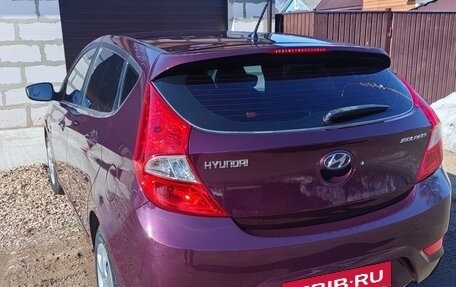 Hyundai Solaris II рестайлинг, 2011 год, 655 000 рублей, 4 фотография