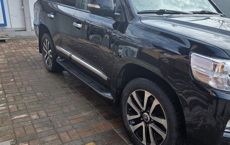 Toyota Land Cruiser 200, 2015 год, 4 500 000 рублей, 2 фотография