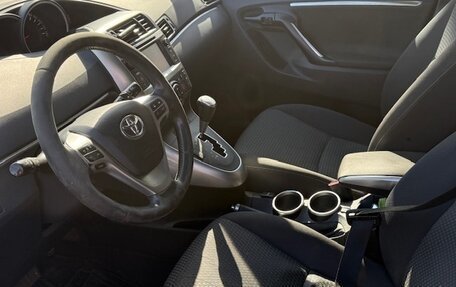 Toyota Verso I, 2014 год, 1 500 000 рублей, 2 фотография