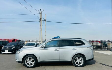 Mitsubishi Outlander III рестайлинг 3, 2013 год, 1 299 999 рублей, 3 фотография