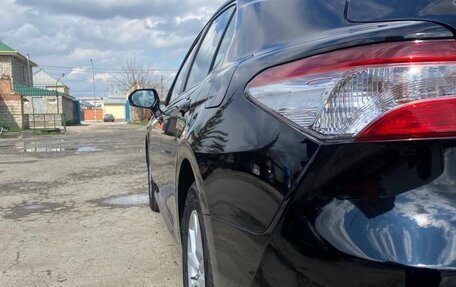 Toyota Camry, 2017 год, 2 800 000 рублей, 9 фотография