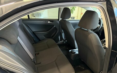 Volkswagen Jetta VI, 2015 год, 1 098 000 рублей, 10 фотография