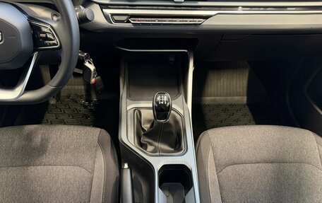 Geely Emgrand, 2024 год, 1 670 000 рублей, 13 фотография