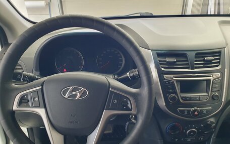 Hyundai Solaris II рестайлинг, 2016 год, 1 049 000 рублей, 11 фотография