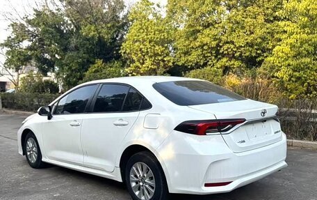 Toyota Corolla, 2023 год, 1 290 000 рублей, 3 фотография