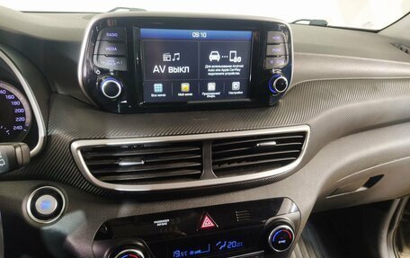 Hyundai Tucson III, 2018 год, 2 399 000 рублей, 12 фотография