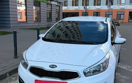 KIA cee'd III, 2015 год, 1 050 000 рублей, 1 фотография