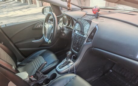 Opel Astra J, 2013 год, 850 000 рублей, 17 фотография