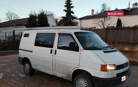 Volkswagen Transporter T4, 1995 год, 450 000 рублей, 3 фотография