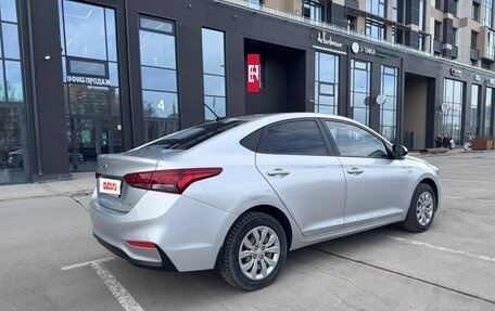 Hyundai Solaris II рестайлинг, 2018 год, 1 300 000 рублей, 3 фотография