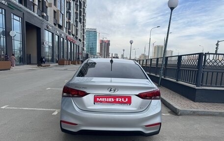 Hyundai Solaris II рестайлинг, 2018 год, 1 300 000 рублей, 5 фотография