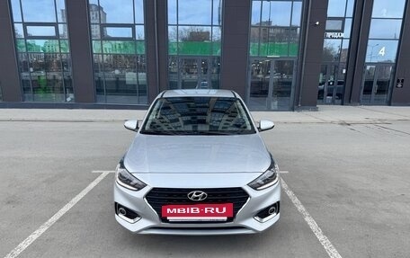 Hyundai Solaris II рестайлинг, 2018 год, 1 300 000 рублей, 4 фотография