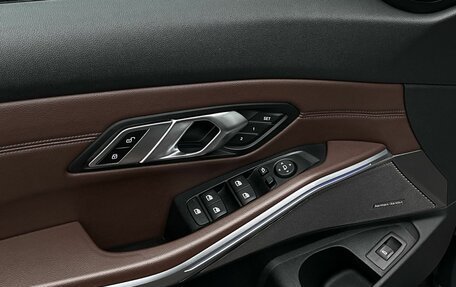 BMW 3 серия, 2019 год, 3 199 000 рублей, 16 фотография