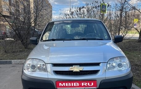 Chevrolet Niva I рестайлинг, 2016 год, 740 000 рублей, 1 фотография