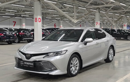 Toyota Camry, 2019 год, 3 100 000 рублей, 1 фотография