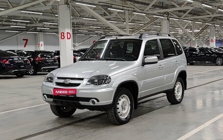 Chevrolet Niva I рестайлинг, 2017 год, 680 000 рублей, 1 фотография