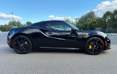 Alfa Romeo 4C, 2017 год, 9 999 000 рублей, 7 фотография