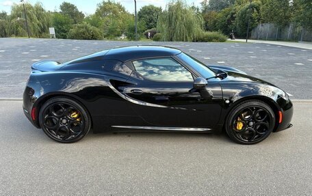 Alfa Romeo 4C, 2017 год, 9 999 000 рублей, 6 фотография