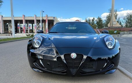 Alfa Romeo 4C, 2017 год, 9 999 000 рублей, 3 фотография