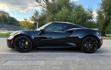 Alfa Romeo 4C, 2017 год, 9 999 000 рублей, 15 фотография