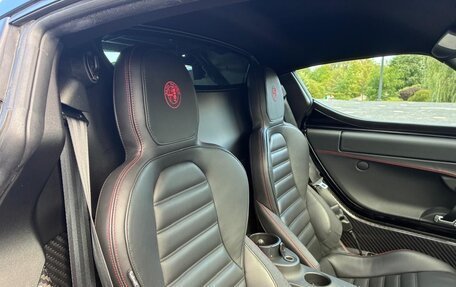 Alfa Romeo 4C, 2017 год, 9 999 000 рублей, 24 фотография