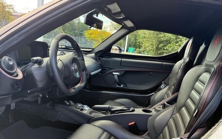 Alfa Romeo 4C, 2017 год, 9 999 000 рублей, 27 фотография