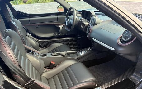 Alfa Romeo 4C, 2017 год, 9 999 000 рублей, 21 фотография