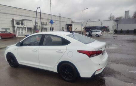 Hyundai Solaris II рестайлинг, 2018 год, 1 300 000 рублей, 5 фотография