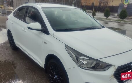 Hyundai Solaris II рестайлинг, 2018 год, 1 300 000 рублей, 9 фотография