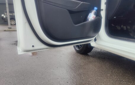 Hyundai Solaris II рестайлинг, 2018 год, 1 300 000 рублей, 14 фотография