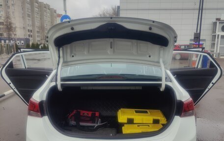 Hyundai Solaris II рестайлинг, 2018 год, 1 300 000 рублей, 16 фотография