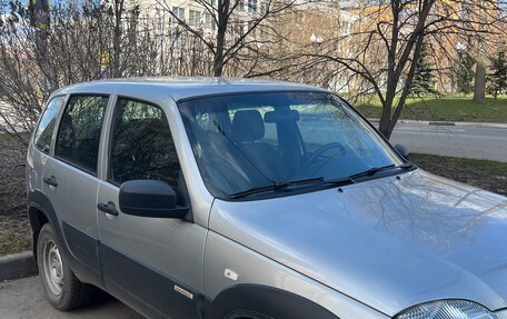 Chevrolet Niva I рестайлинг, 2016 год, 740 000 рублей, 2 фотография