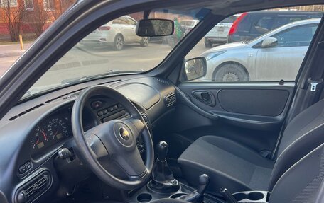 Chevrolet Niva I рестайлинг, 2016 год, 740 000 рублей, 5 фотография