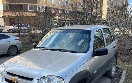 Chevrolet Niva I рестайлинг, 2016 год, 740 000 рублей, 4 фотография