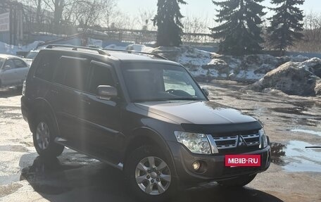 Mitsubishi Pajero IV, 2015 год, 2 800 000 рублей, 4 фотография